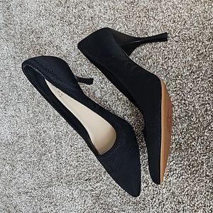Vince Camuto Pumps Sz 9.5